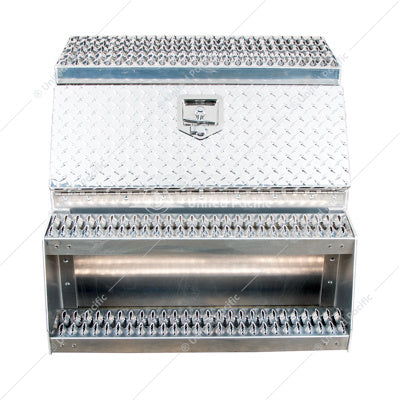 30"L X 25"W X 28"H ALUMINUM STEP SADDLE BOX