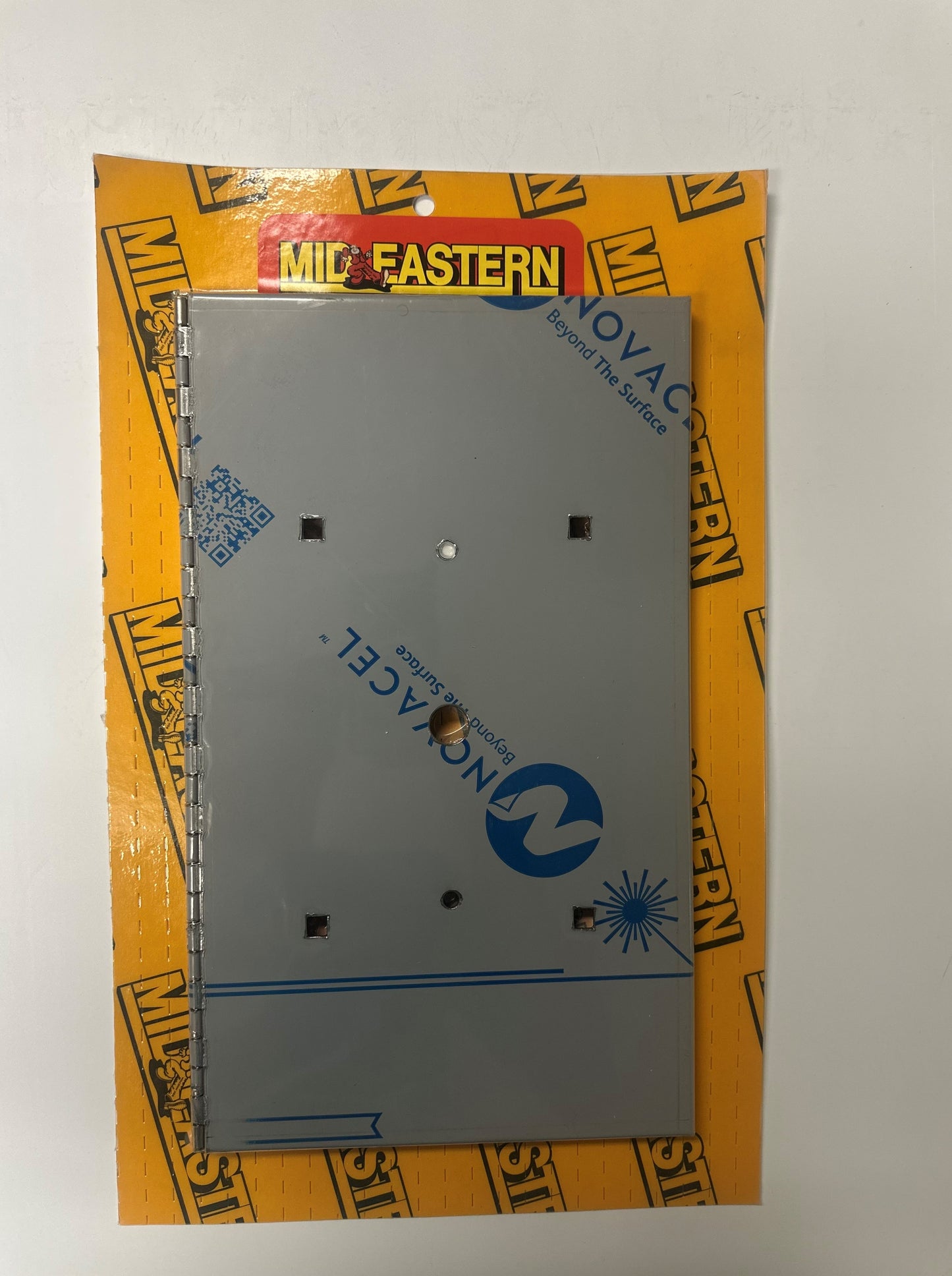 Peterbilt 379 Bumper Tow Hole Cover (Hinged)