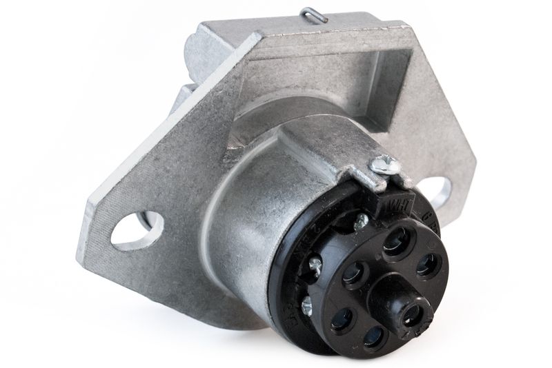 Round 7-Way Socket, Split Pin