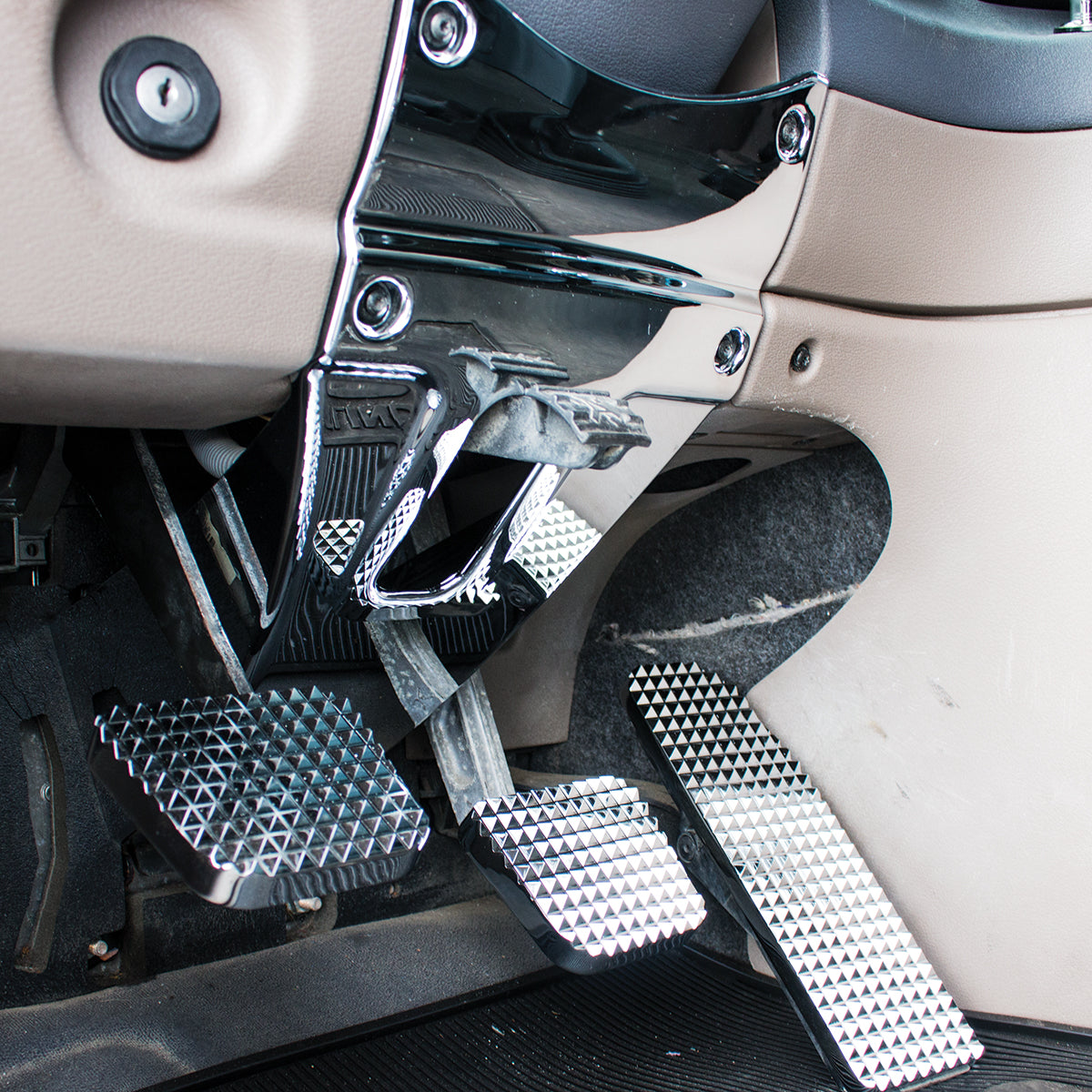 Chrome Plastic Lower Steering Column Cover for 2008-2017 Freightliner Cascadia