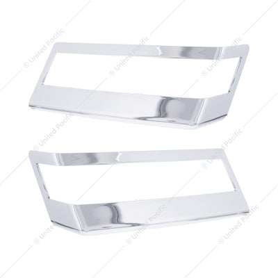 Image of the United Pacific Freightliner Cascadia Turn Signal Bezel Part # 42442