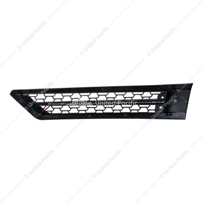 Passenger Intake Grill 18+ Cascadia
