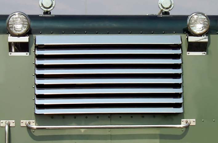 Peterbilt Louverd Rear Sleeper Window Shade