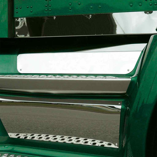 Kenworth T660 Front Kick Plates (2007-2009) – Upper Step