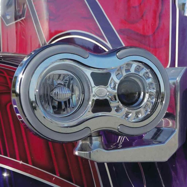 Peterbilt Retro Series Projector LED Headlight Assembly with Glow Position Halo & Marker Accents