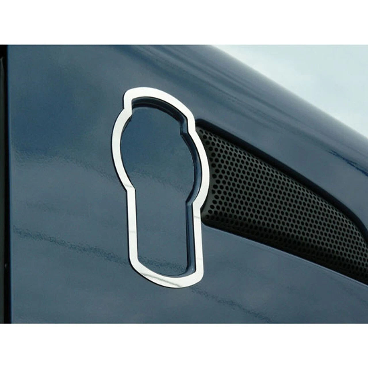 Kenworth T660 2007+ Side Logo Trim Surround Only