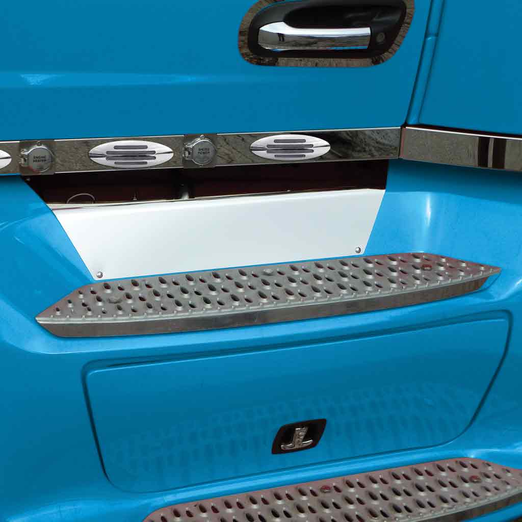 Peterbilt 579 Front Step Trims